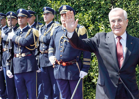 michel suleiman abandona el palacio presidencial
